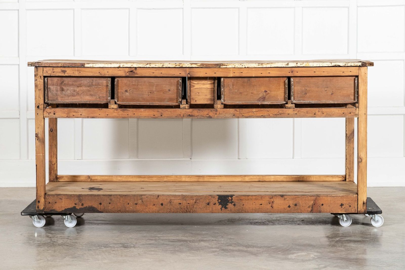 photo vintage Estate Made Georgian Bleached Country Elm & Pine Dresser Base