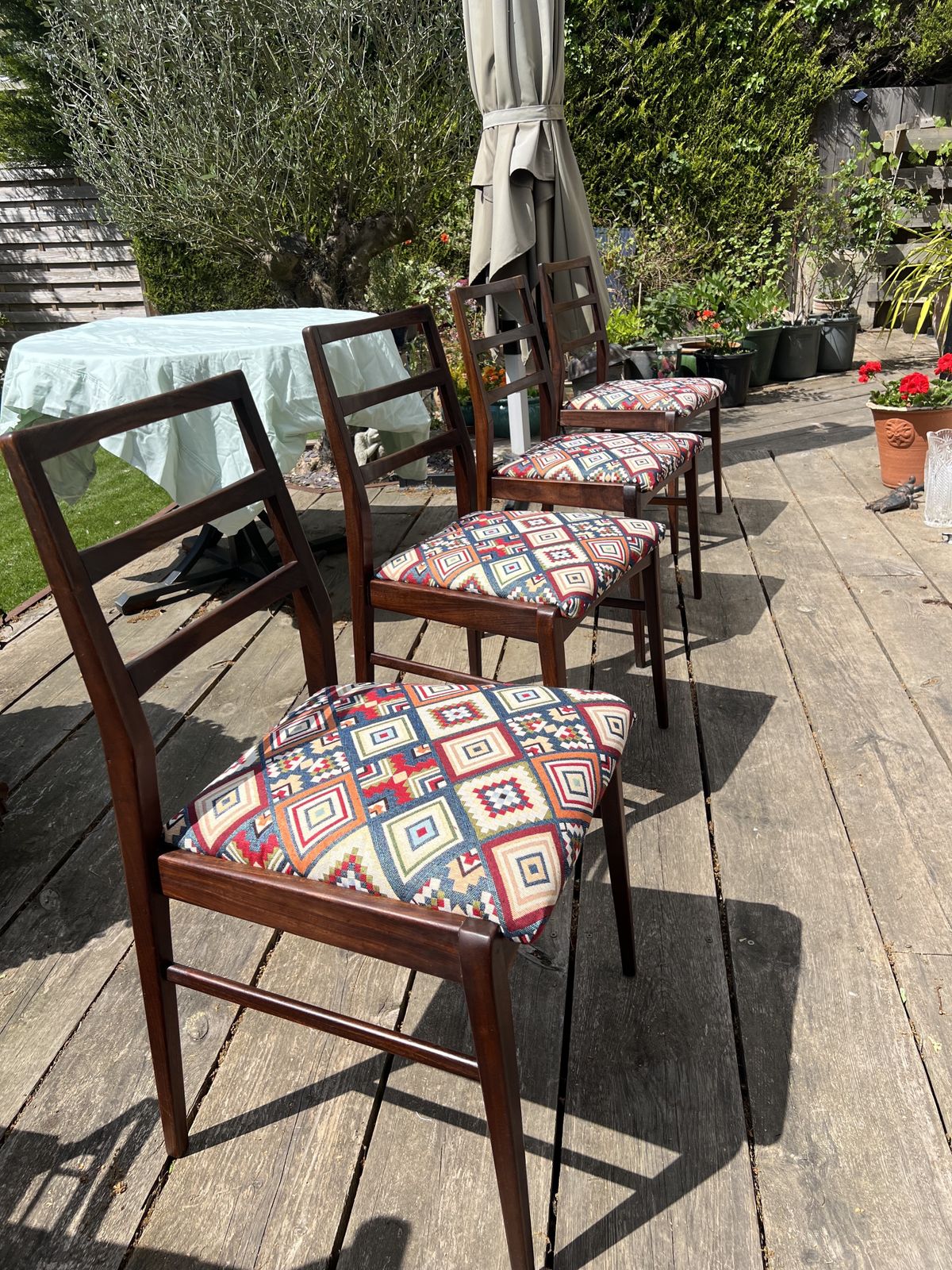 1960s Period Teak/Afromosia Extendable Dining Table And Four Chairs photo vinterior