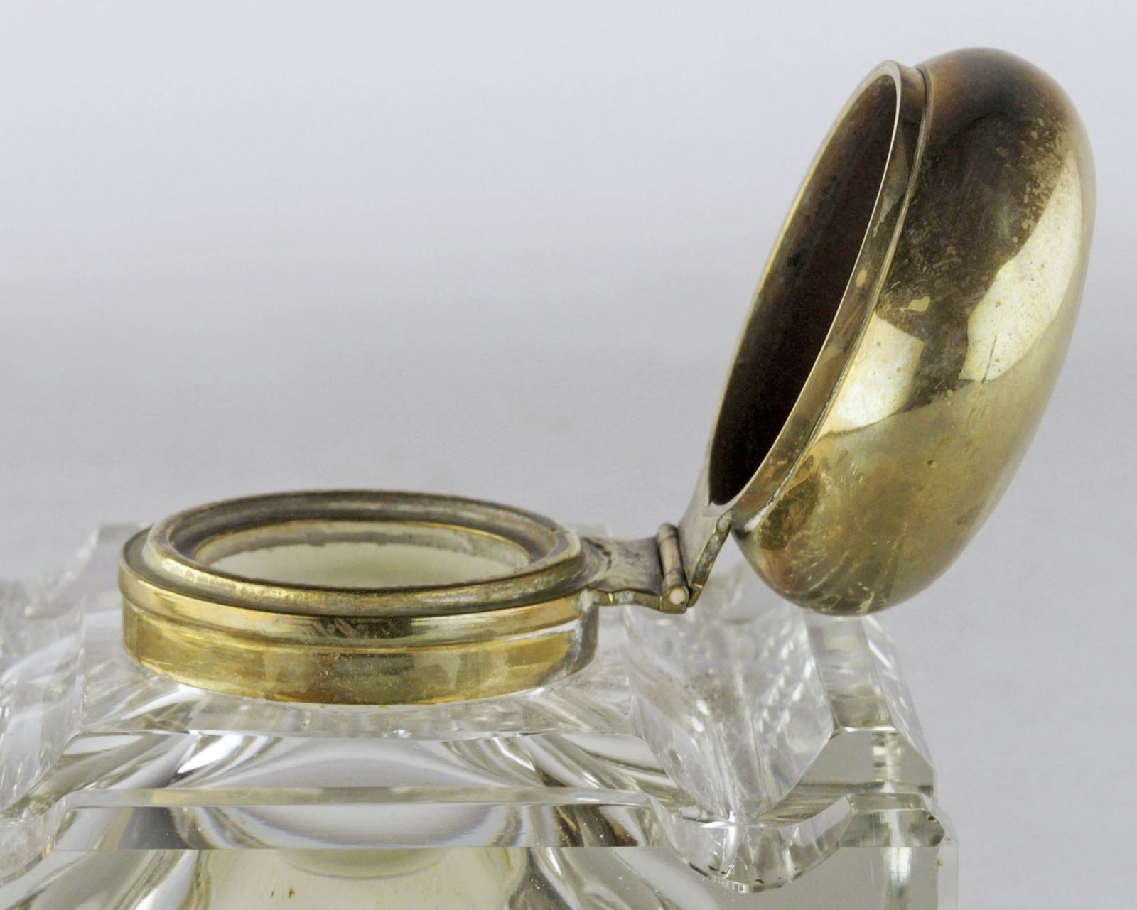 English Square Shapped Cut Glass/Crystal Inkwell With Brass/Bronze Top photo vintage