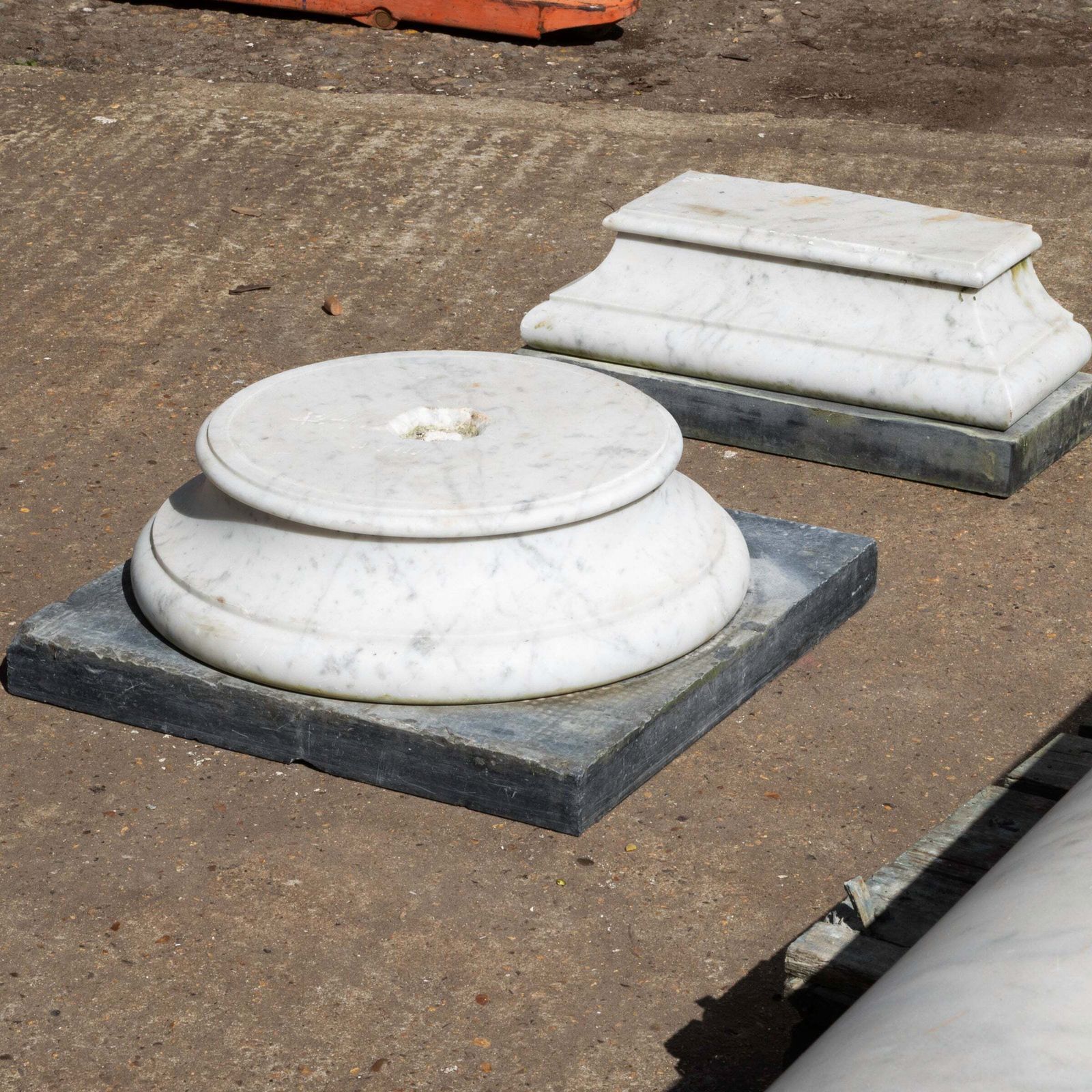 photo vinterior Reclaimed Carrara Marble Columns | Portico