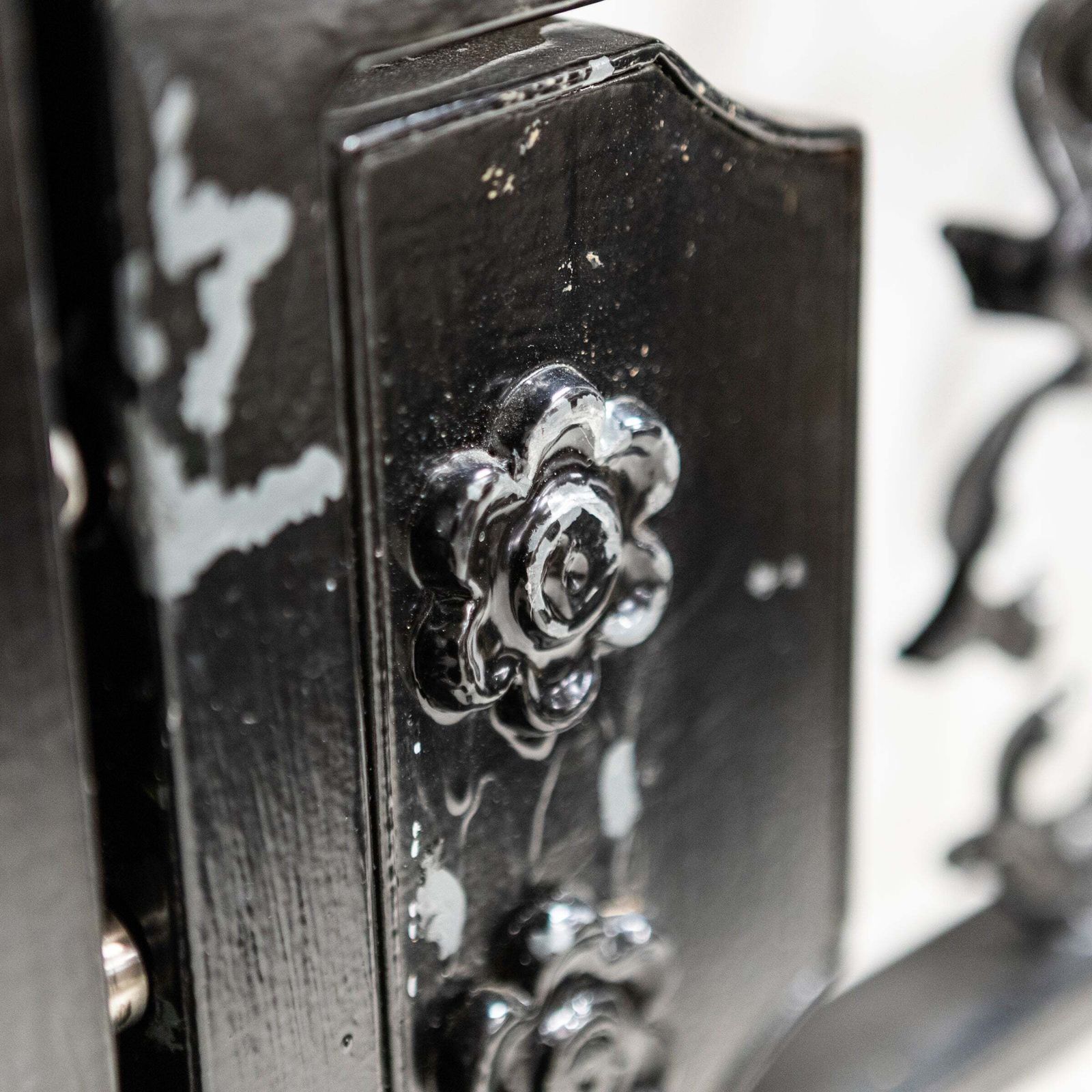 photo buy Reclaimed Black Wrought Iron Gates