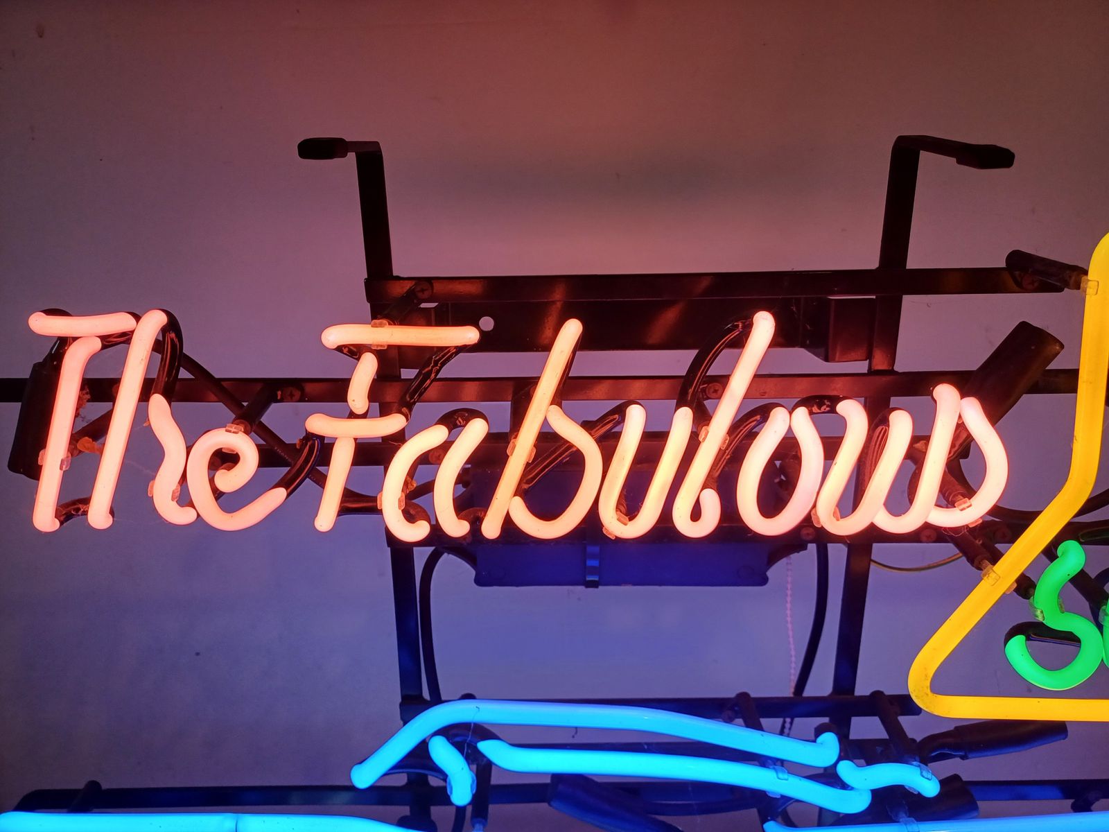 Home Decor Vintage USA Neon Sign "The Fabulous 50s" photo
