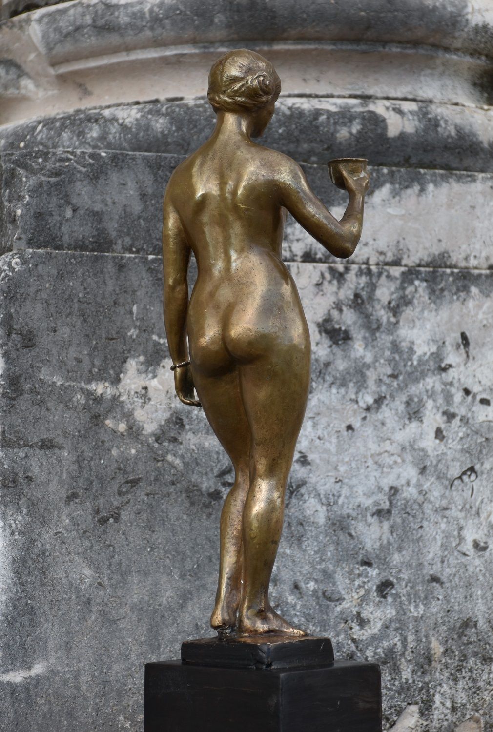 Yvonne Serruys, Woman With A Goblet / The Goddess Hebe (Circa 1912) photo 2800.0
