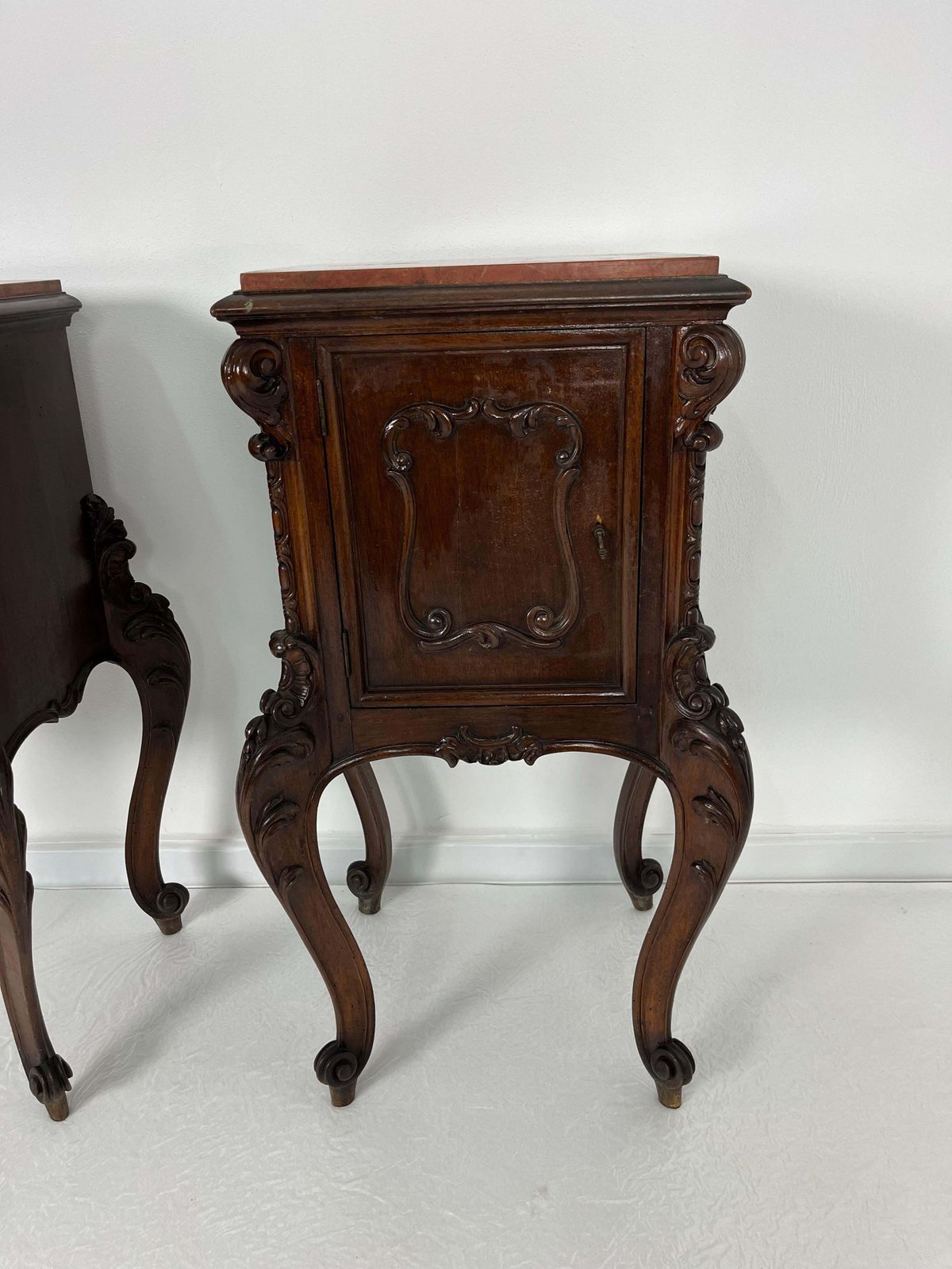photo furniture Set Of 2 French Louis XV Night Stands, Marble Top, 1930s