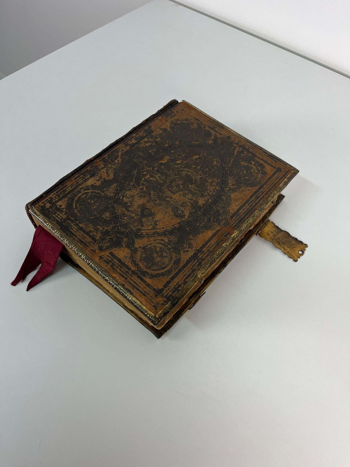 "The Holy Bible" By Rev. John Brown, 1870s photo Home Decor
