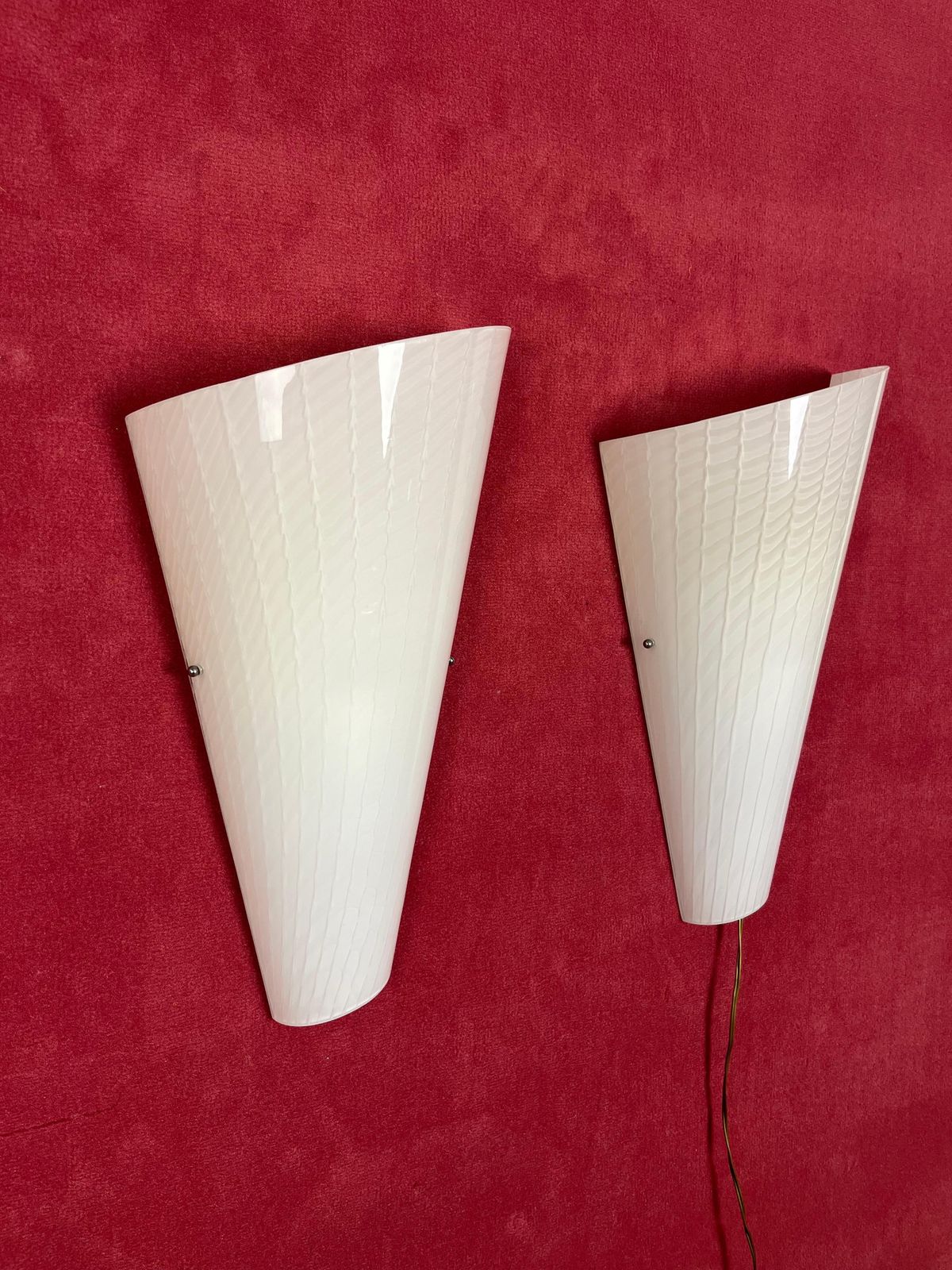 photo for sale Set Of 2 Large Murano Glass Wall Lamps, 1980s