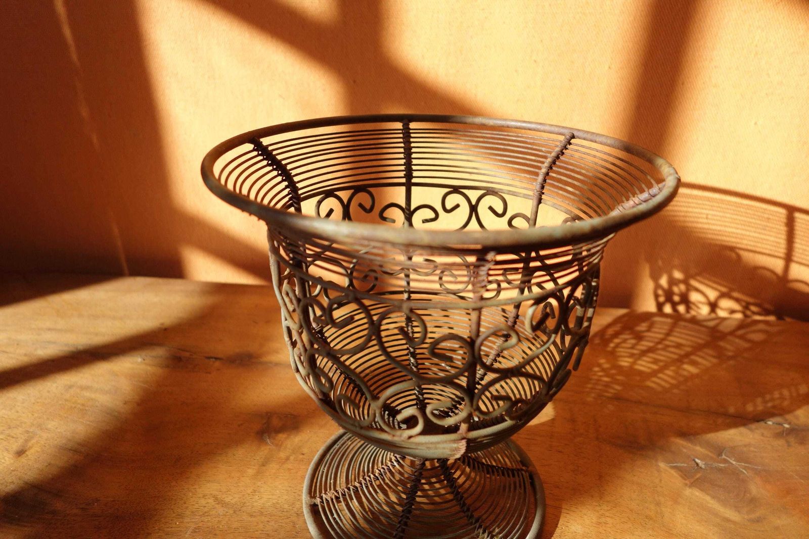 Antique Art Deco Wrought Iron Planter – Elegant French Flower Pot photo vintage