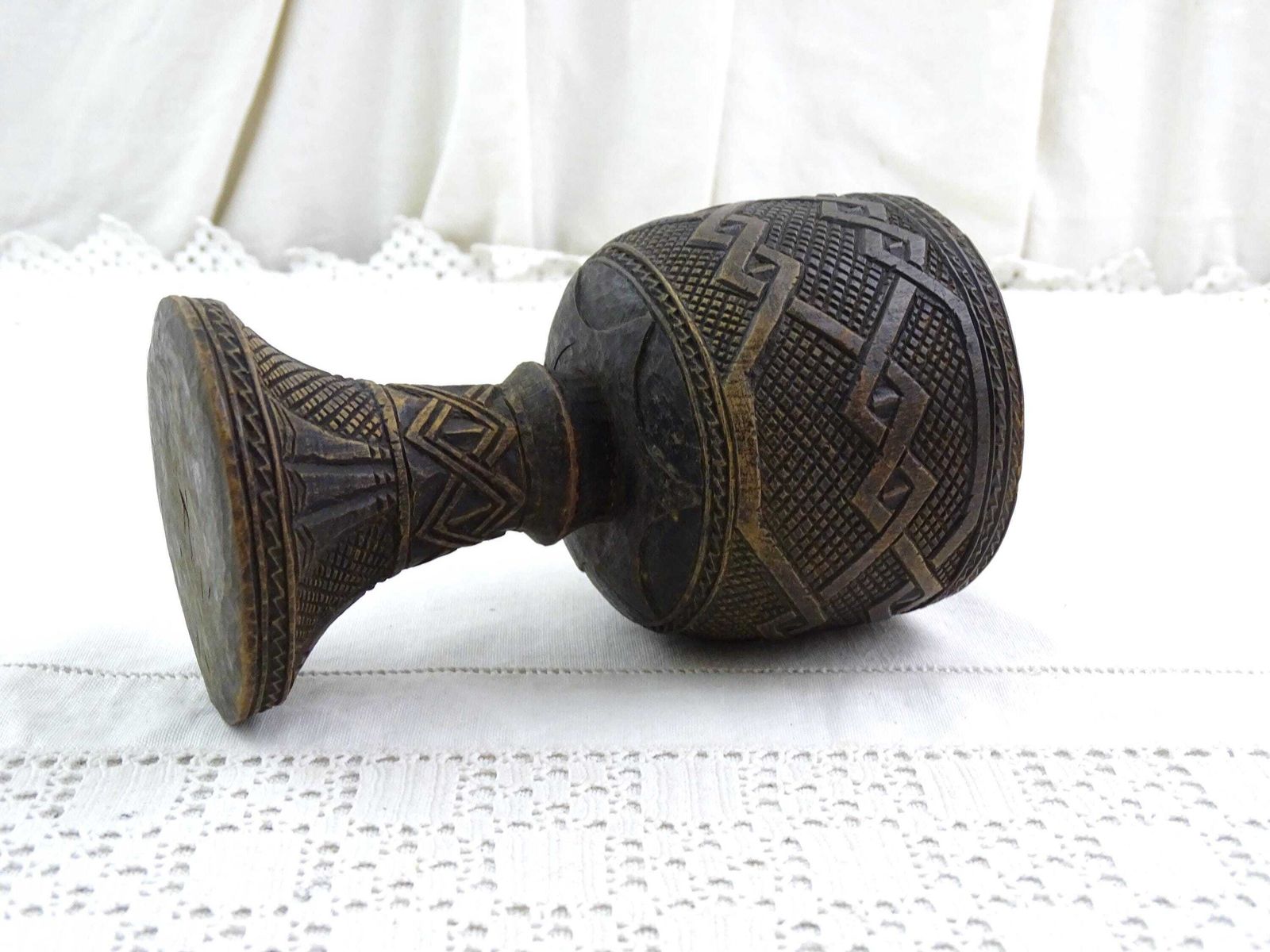 Antique African Wooden Royal Kuba Palm Wine Goblet With Carved Knot Work Pattern Nnaam And Makwoonglmatey, Retro Wood Cup From Africa photo for sale