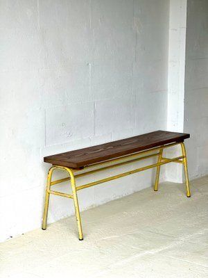photo furniture Industriële Grenenhouten Bank, Ca. Jaren 1960