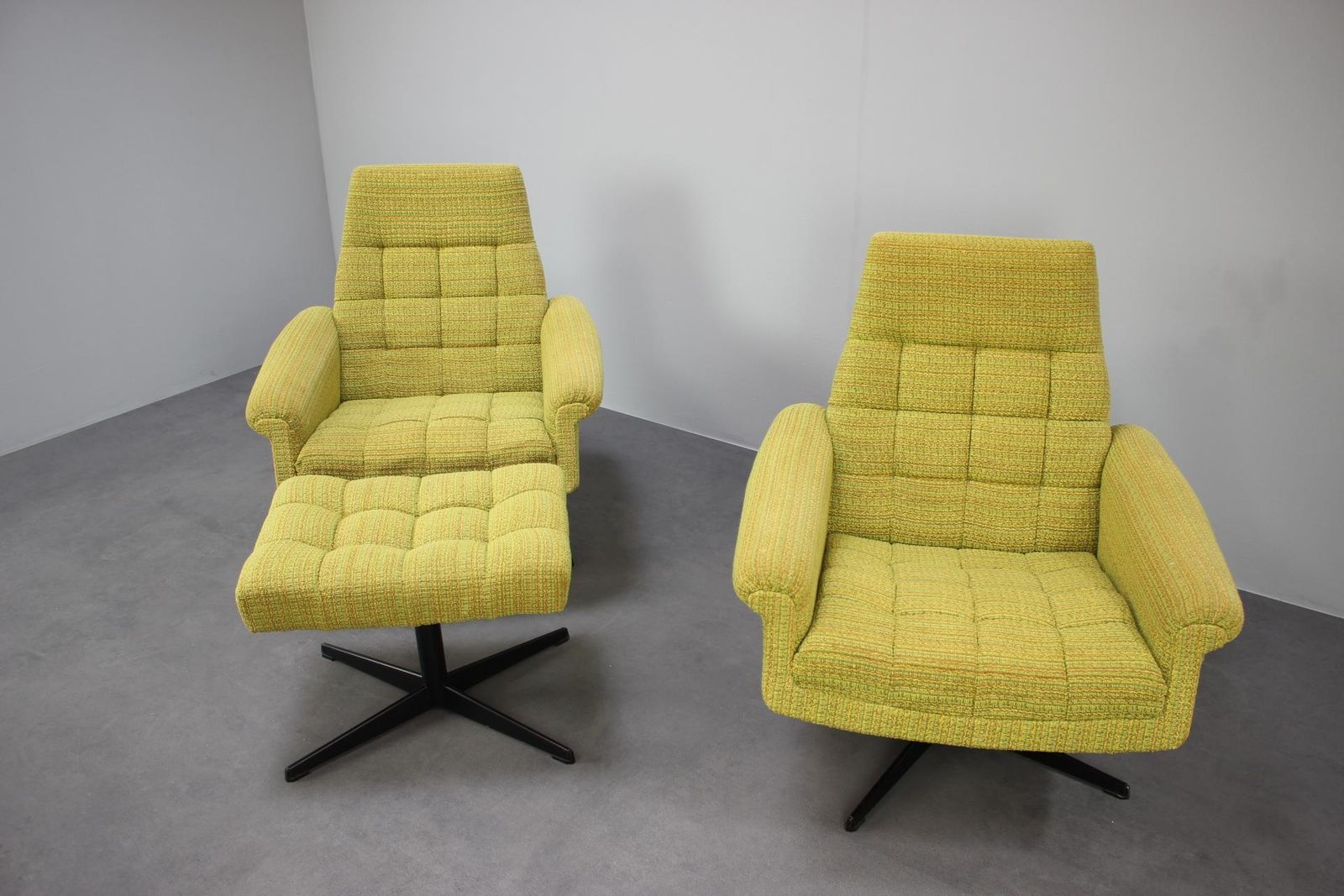 Mid Century Pair Of Armchairs Tabouret By Morávek A Munzar, 1968s, Czsk photo vintage