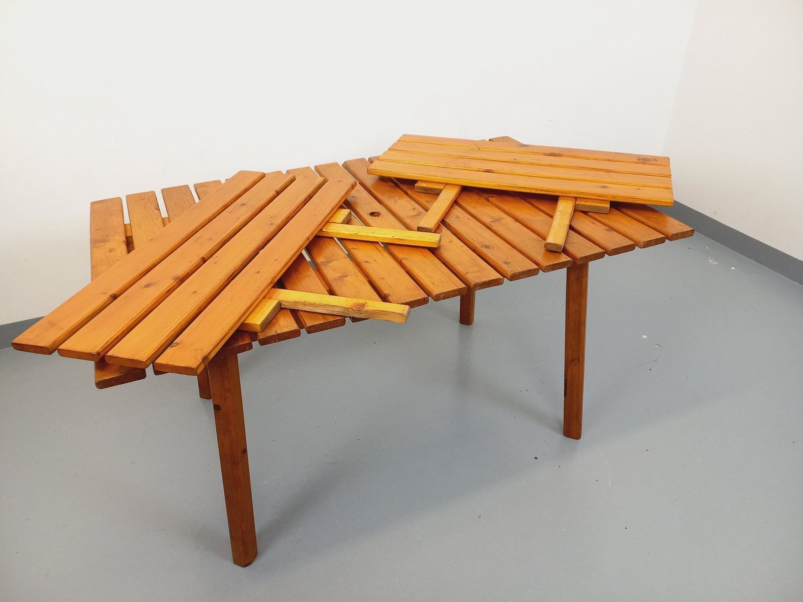 Garden Furniture Set Consisting Of A Table And 4 Wooden Armchairs photo buy