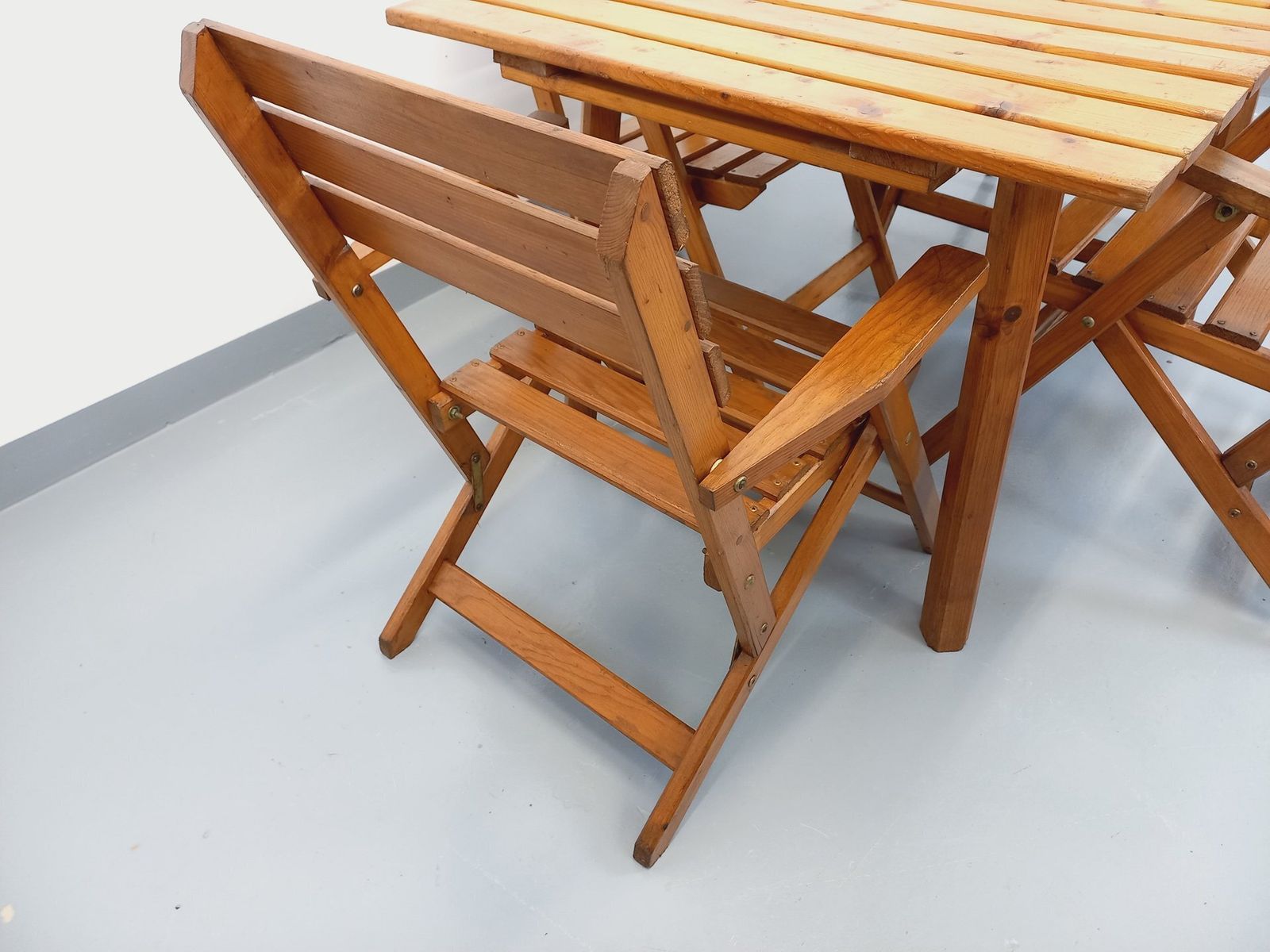 Garden Furniture Set Consisting Of A Table And 4 Wooden Armchairs photo vintage