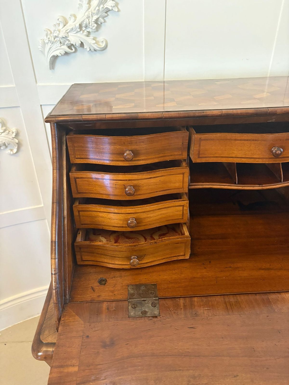 photo buy Outstanding Quality Antique 18th Century French Walnut Inlaid Parquetry Bombe Shaped Bureau