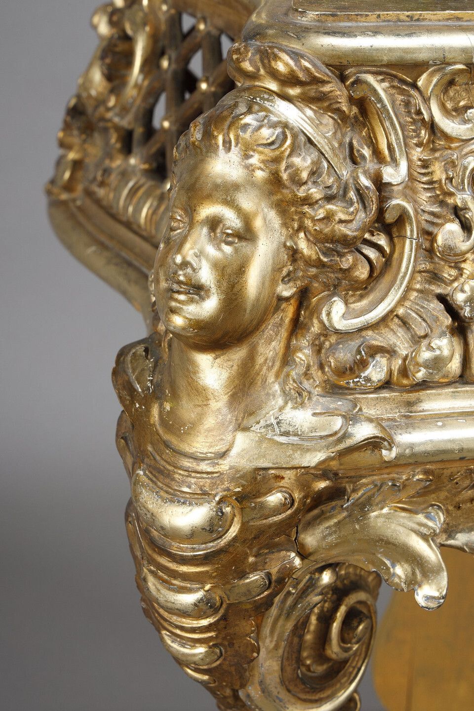photo vinterior Louis XV Style Carved And Gilt Wood Planter