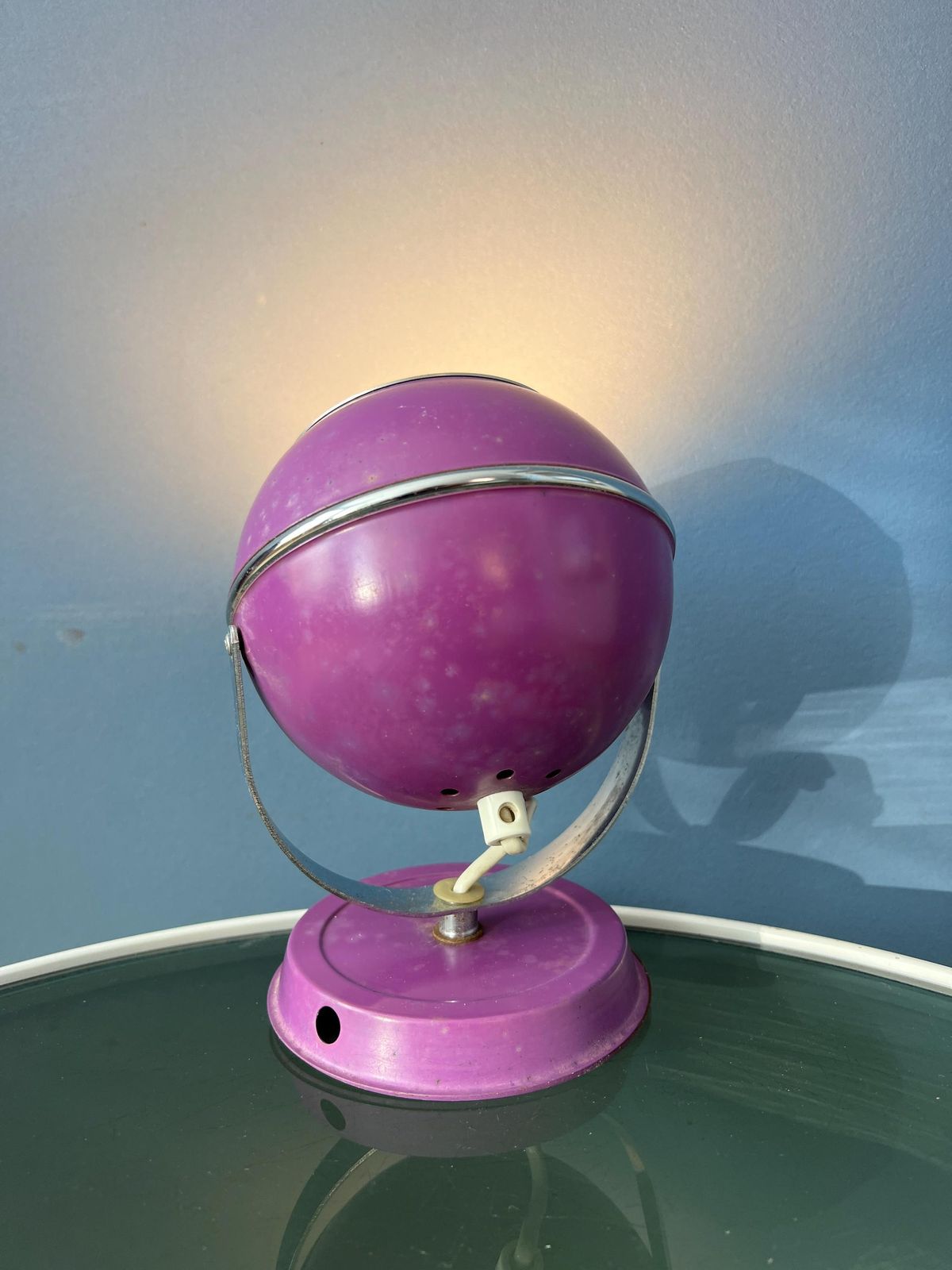 Vintage Purple Space Age Eyeball Desk Lamp photo for sale