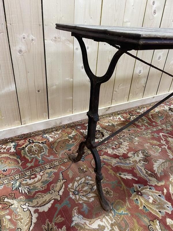 Table De Bistrot En Fonte De Fer Et Plateau Bois photo Furniture