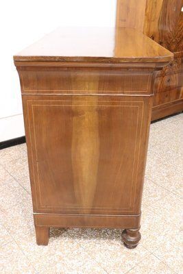 photo furniture Antique Chest Of Drawers In Inlaid Walnut, 1800s