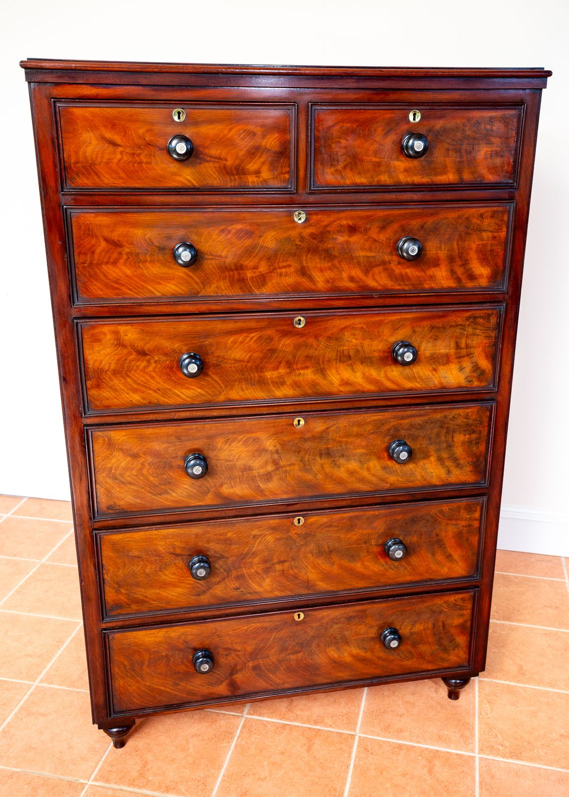 photo vinterior Rare Tall Antique Chest Of Drawers Flame Mahogany 1840 Country House Highboy Tallyboy 7 Drawers Biedermeier 19th Century Mother Pearl Early Victoria.N