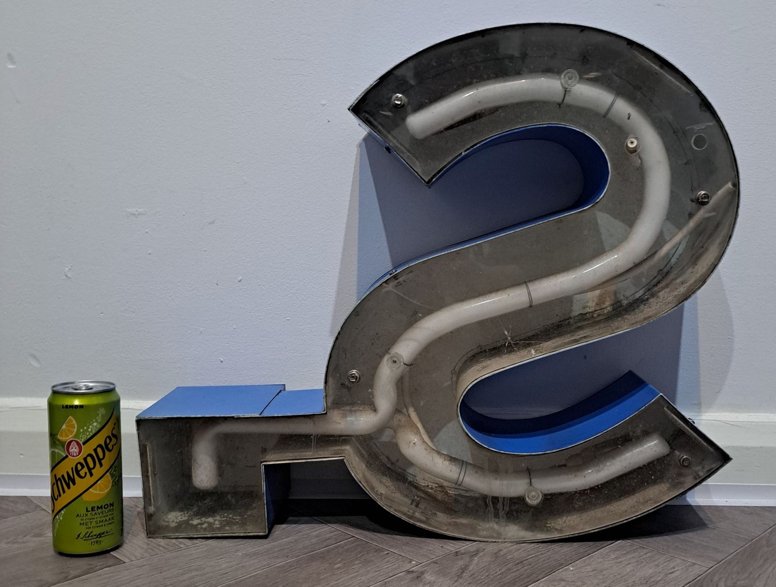 Extra Large French Metal Letter 'S' Neon photo 150.0
