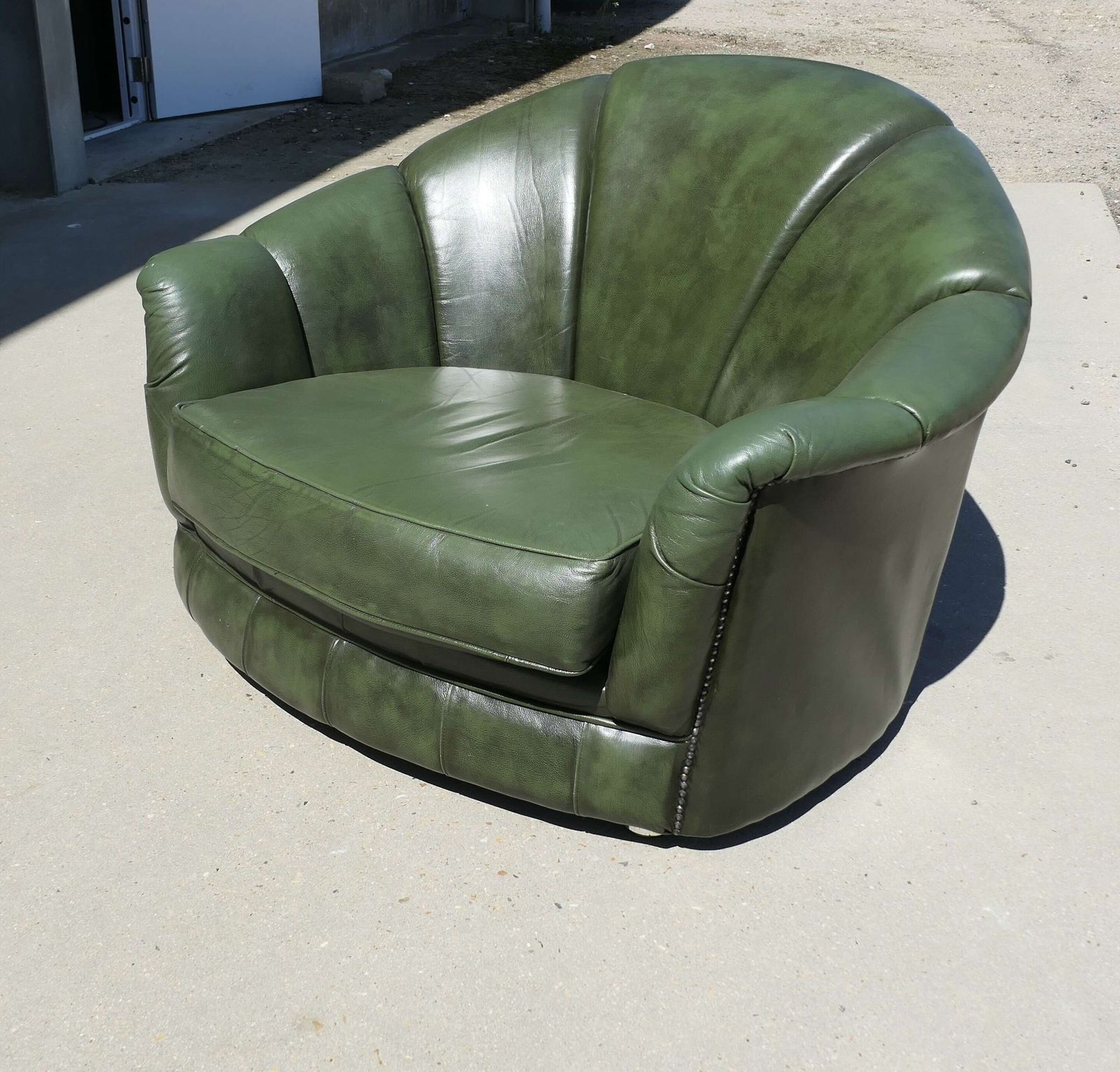 Mid Century Italian Leather Fan Back Leather Club Chair photo 1200.0