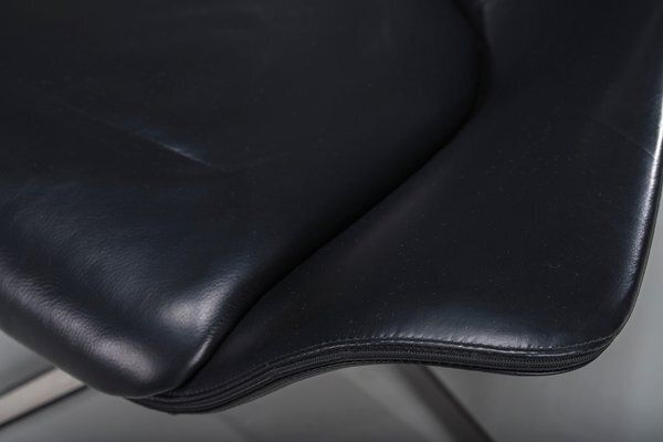 2022.0 Set Of Leather Armchairs By Rodolfo Dordoni For Matteo Grassi, 1990s photo