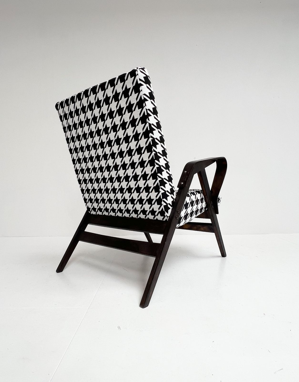 Refurbished Armchair By Frantisek Jirak For Tatra Nabytok, 1960s photo 590.0