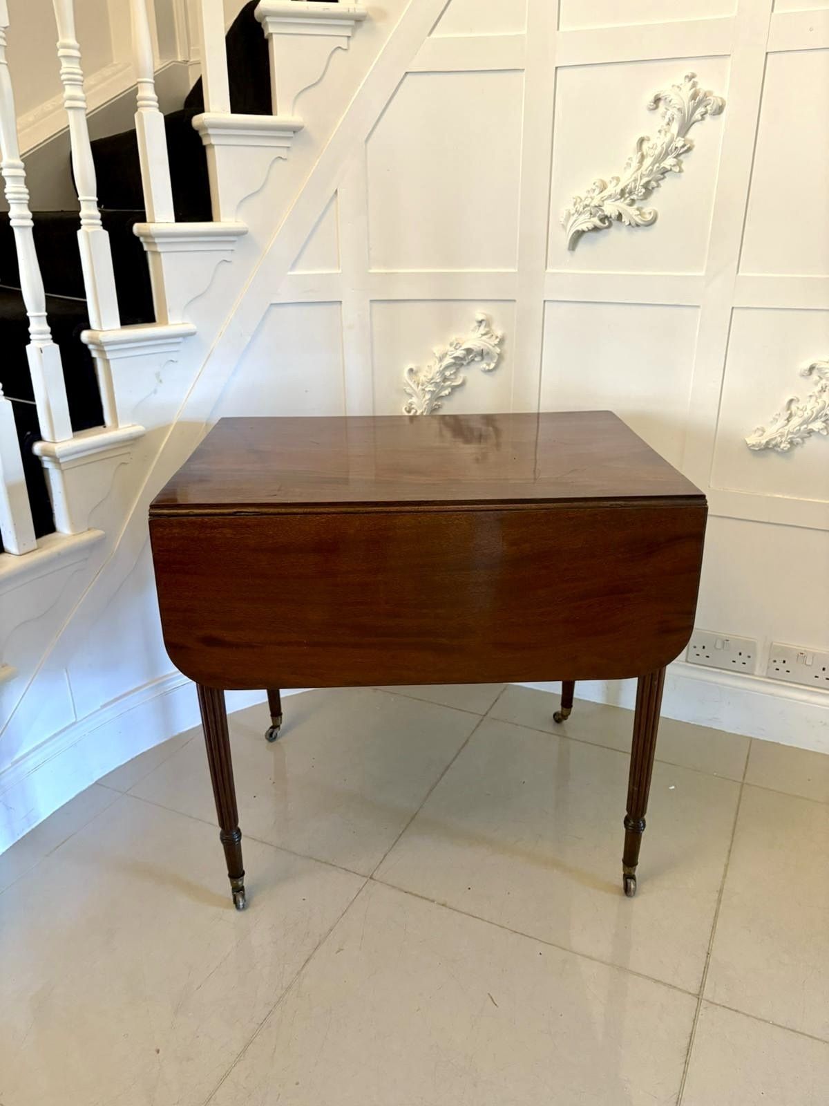 Antique 19th Century Quality Figured Mahogany Pembroke Table