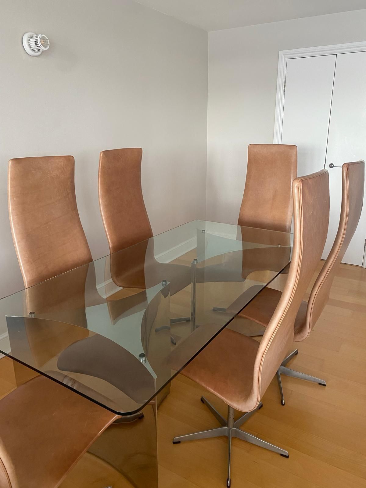 Set Of Six Midcentury Arne Jacobsen For Fritz Hansen Swivel Chairs photo for sale