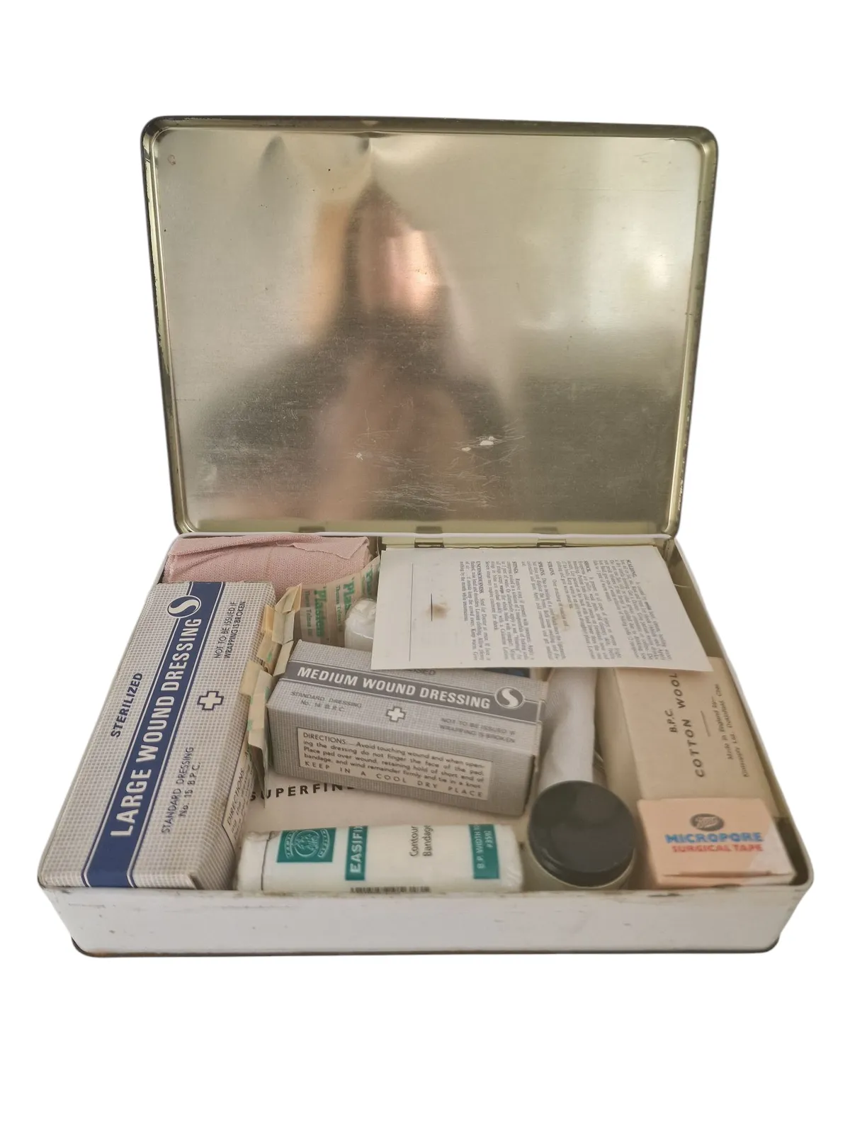Mid Century First Aid Box With Complete Bpc Contents – Collector’s Kit photo vintage