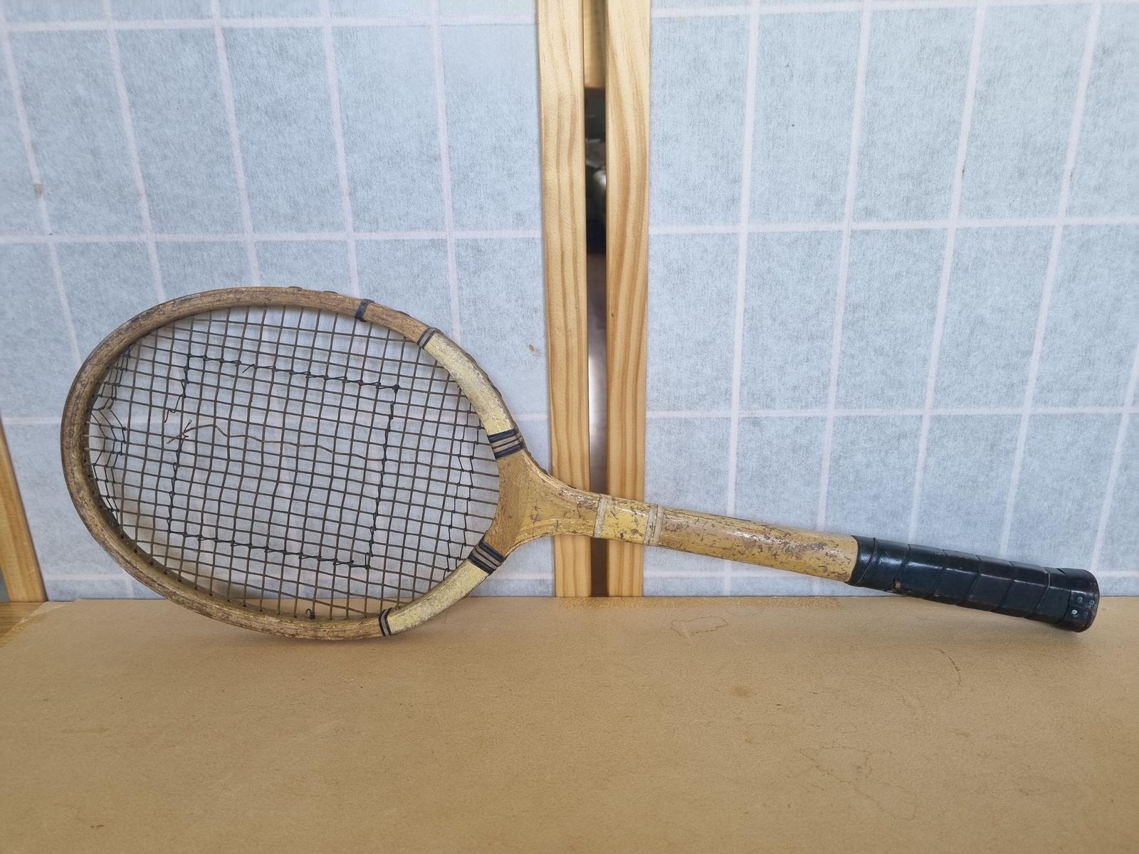 Antique Wooden Tennis Racket Slazenger England photo vinterior