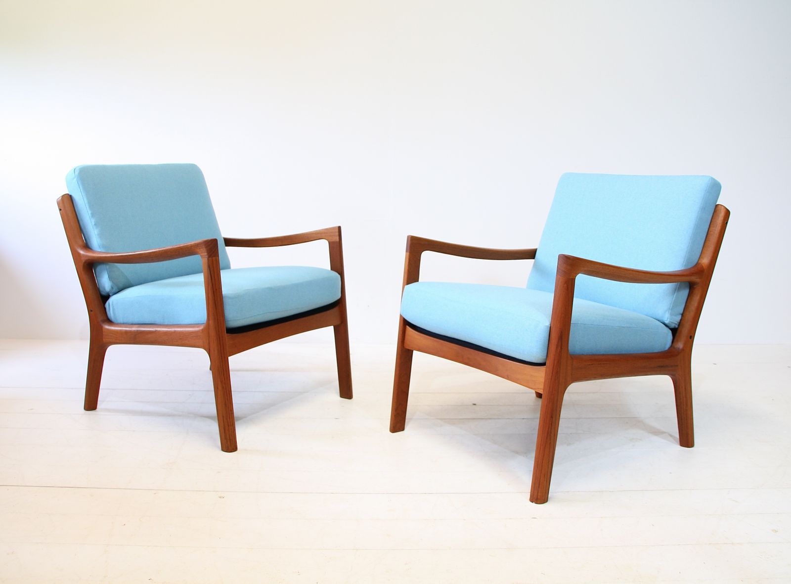 1995.0 2 Ole Wanscher Senator Armchairs For France & Son Fd166   Teak Blue photo