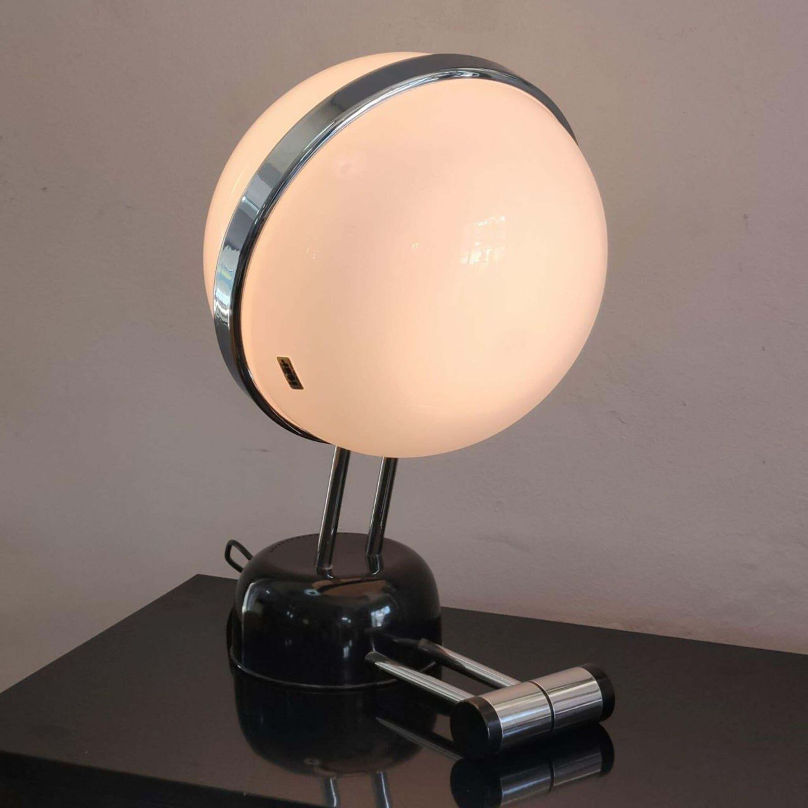 Mid Modern Century Touch Dimmer Opaline Glass Lamp 1971 Italian Iter Elettronica photo furniture