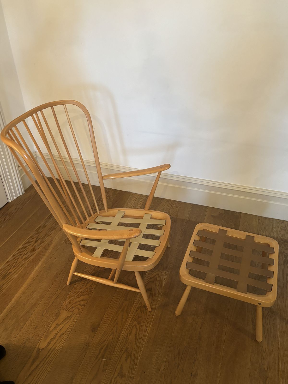 Ercol Vintage Model 478 Easy Armchair And Footstool Covered With Nympheus Fabric photo vinterior