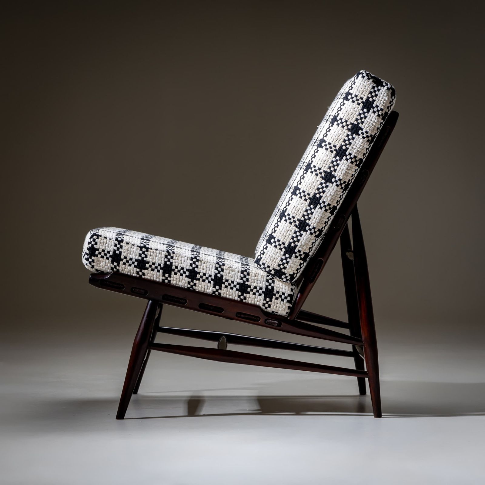 Pair Of Mid Century Lounge Chairs, Italy, 1950s photo vinterior