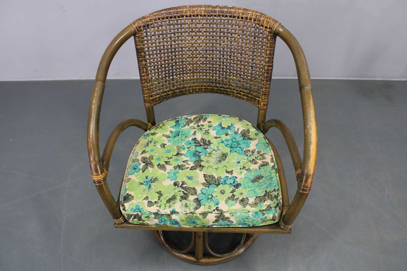 1980s Set Of Four Rattan Armchairs With Fabric Pillows photo buy