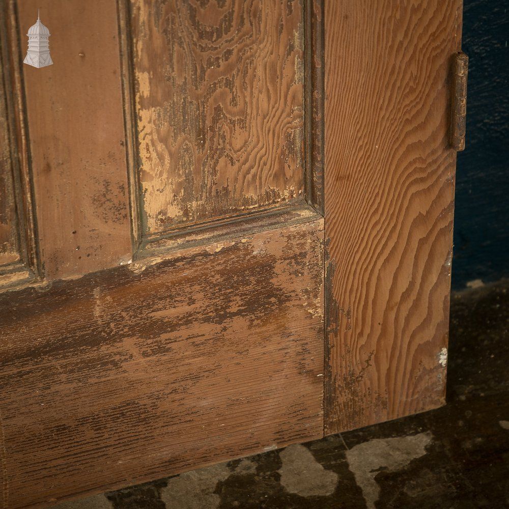 1930s 4 Panel Wooden Door, Vintage photo vintage