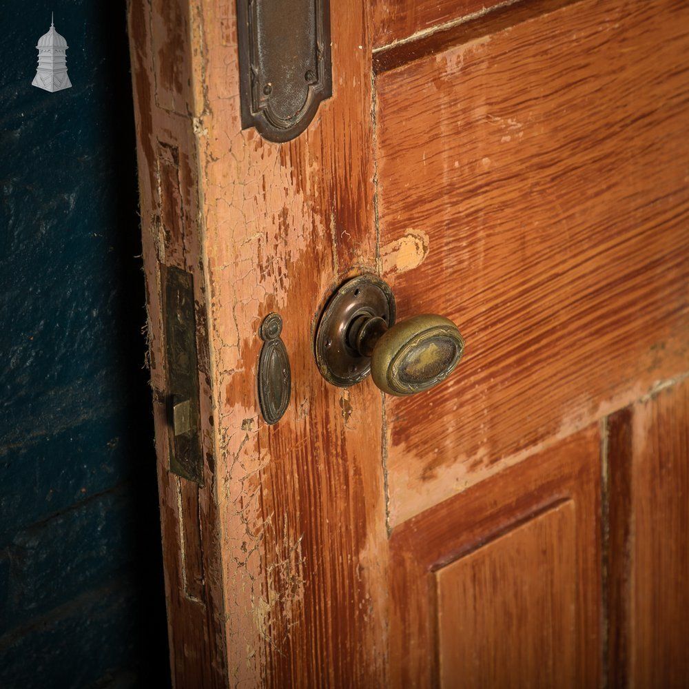 Four Panel Door, Moulded With A Worn Stained Finish. photo vinterior