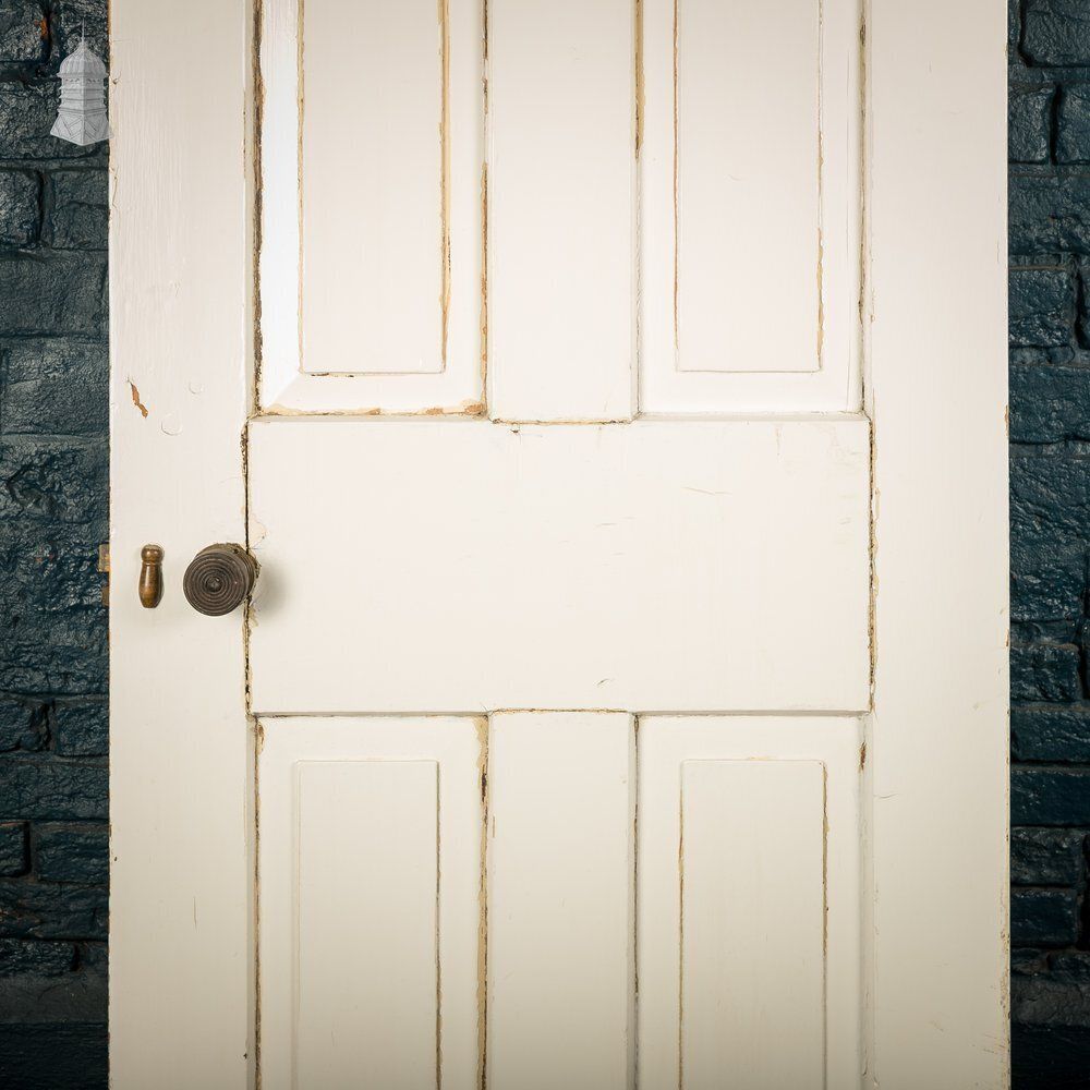 Home Fixtures Moulded 4 Panel Door – Faux Wood Grain & Distressed White Finish, Honey Pot Handles photo