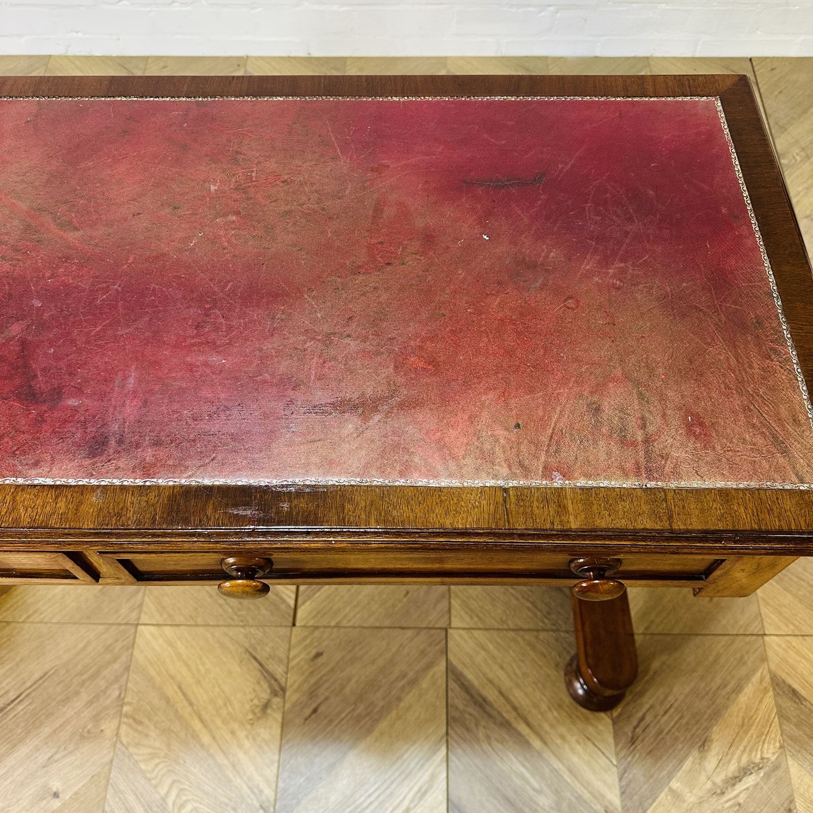 photo vintage Antique English William IV Mahogany Library Table, Leather Top, 1830s