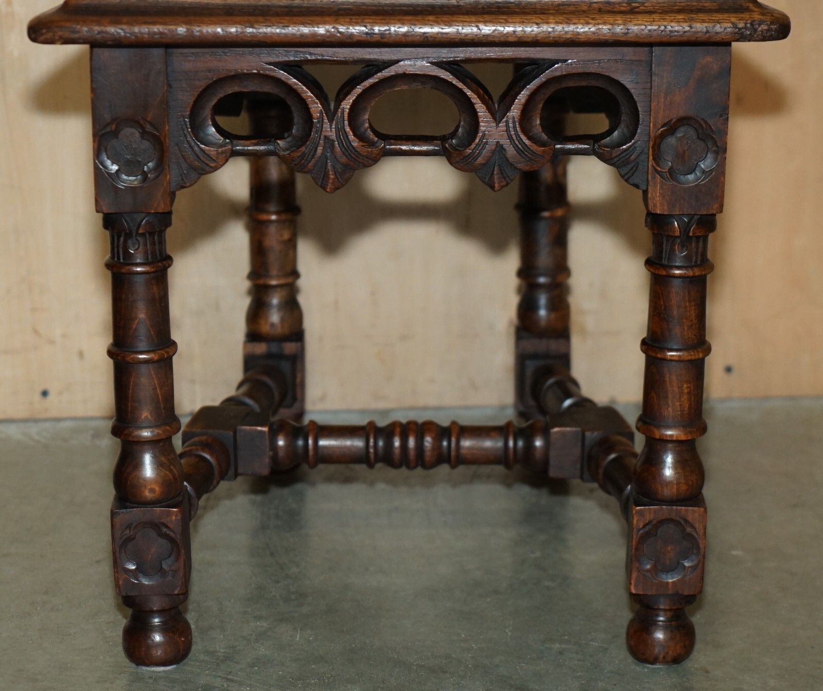 photo furniture Six Original Victorian Circa 1880 Steeple Back Gothic Arch Oak Dining Chairs 6