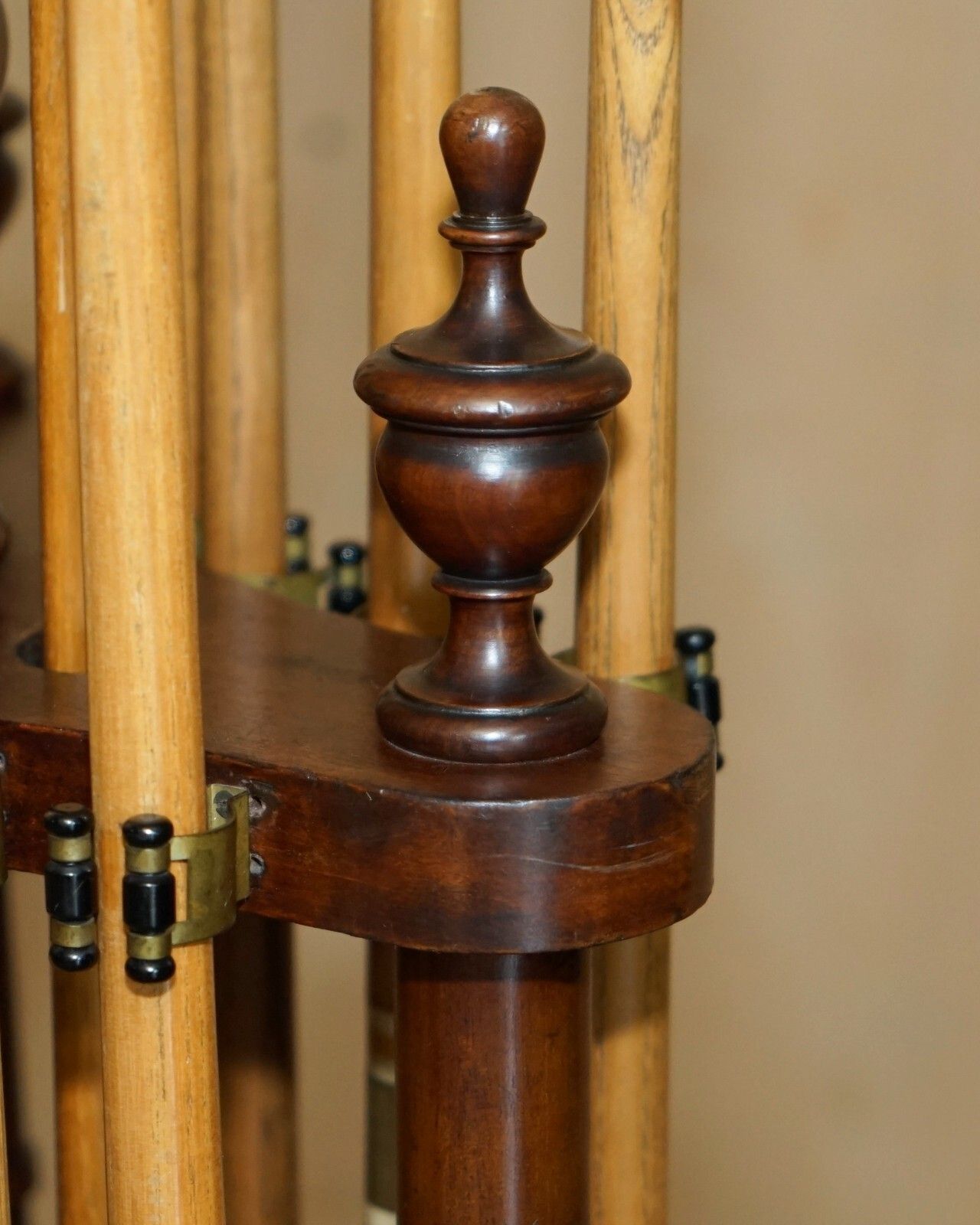 Antique 1880 Mahogany Revolving Snooker Cue Stand 18 Cues Sir William Bentley photo Home Decor