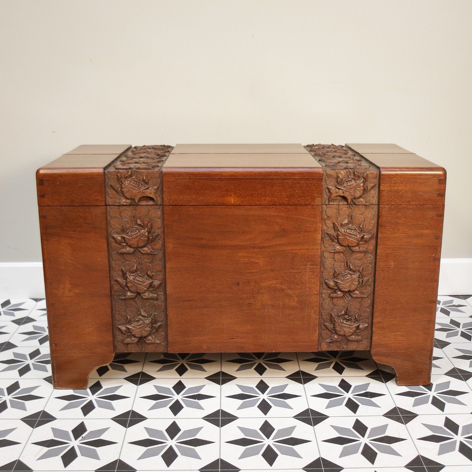 Camphor Wood Chest Oriental Carved Linen Trunk photo Furniture