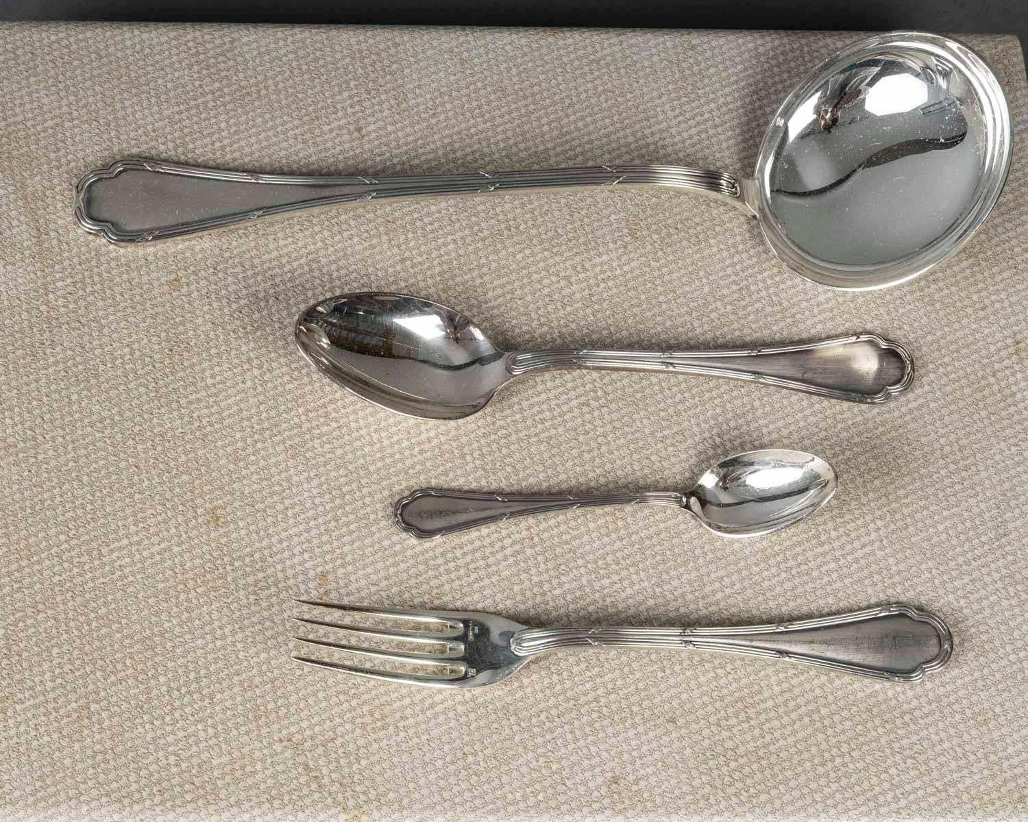 Ercuis Cutlery Service, Silver Plated, 20th Century. photo vinterior