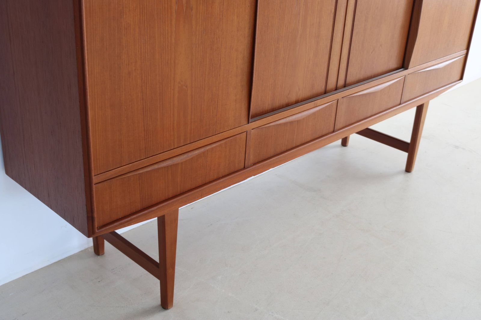 Vintage High Board | Wall Cabinet | E.W. Bach | Danish photo 1850.0