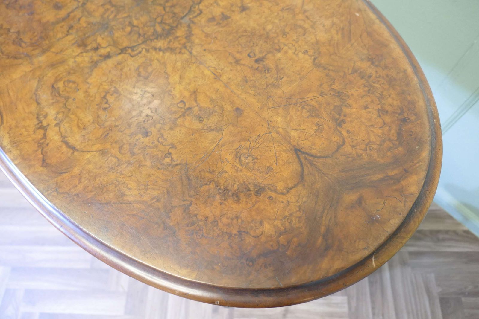 Victorian Oval Walnut Centre Or Hall Table photo vintage