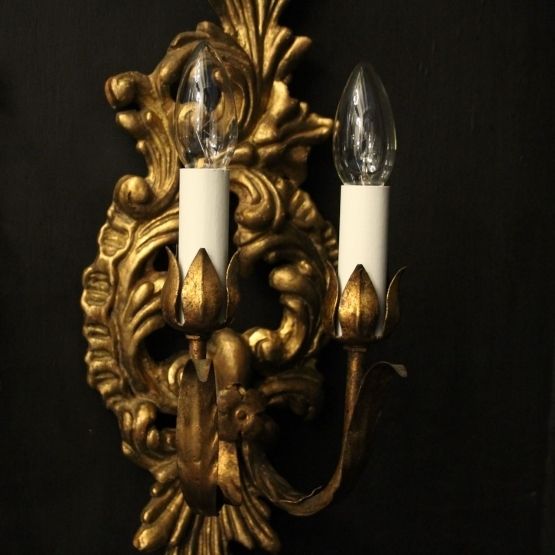 Florentine Pair Of Giltwood Antique Wall Lights photo vinterior