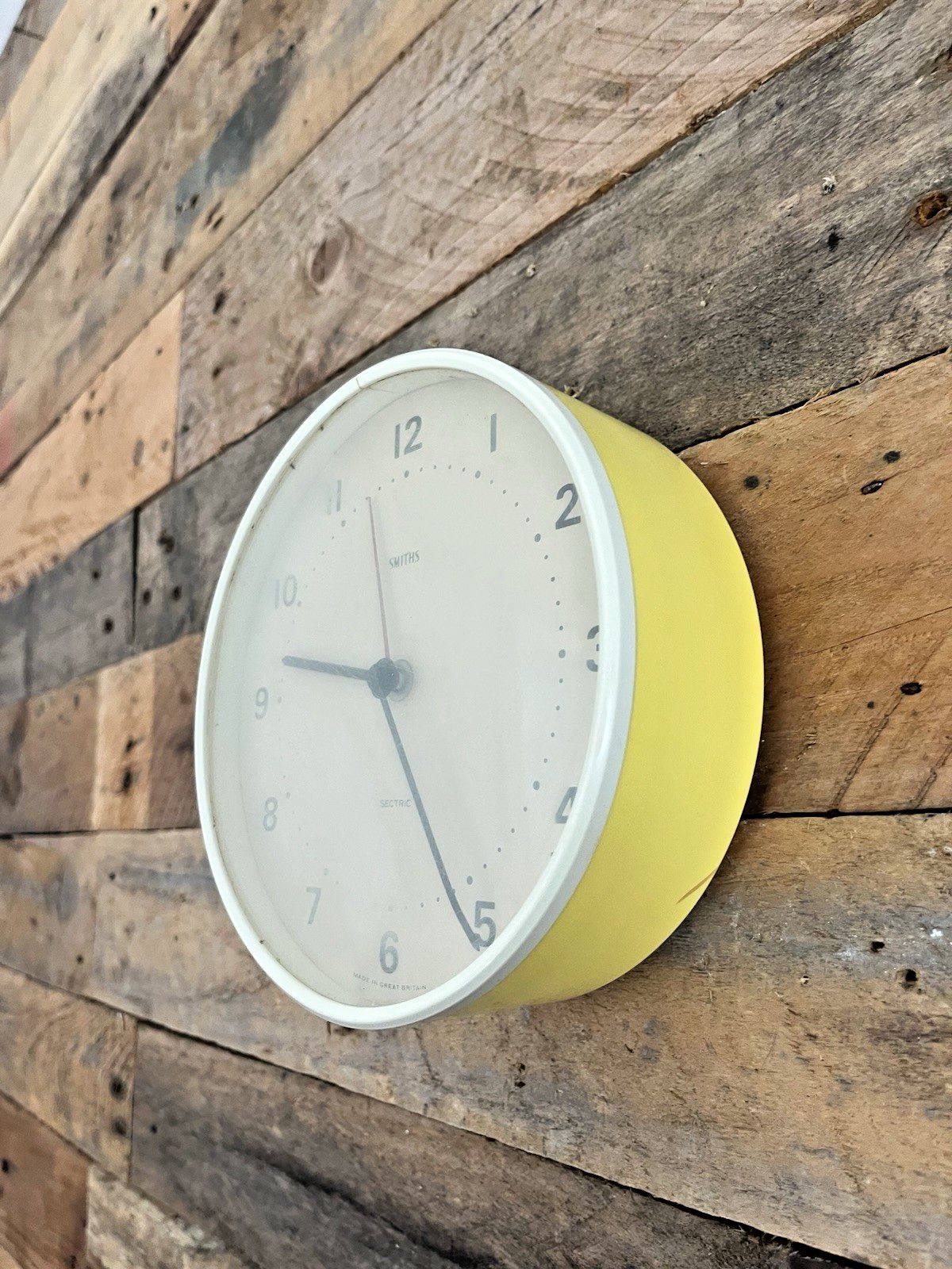 photo buy Mid Century 50s Yellow Smiths Sectric Wall Clock Kitchen Office Prop Not Working