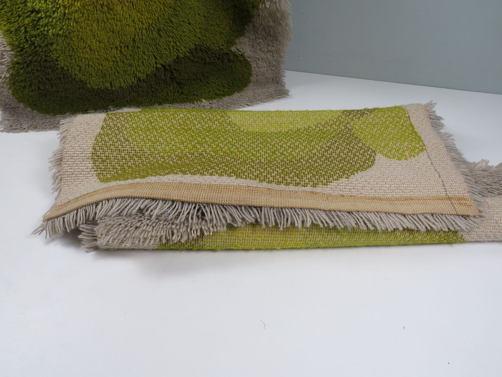Pair Of Original 1970s Desso Shag Rugs – Dutch Design photo vinterior