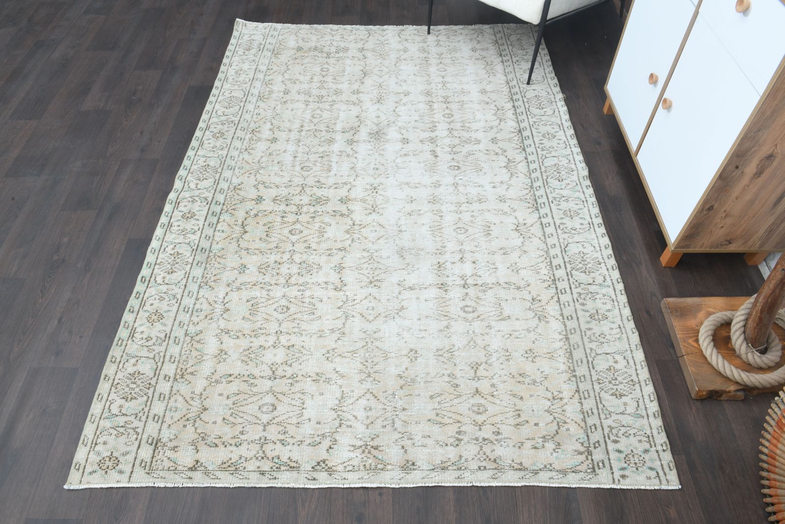 1960's Original Vintage Faded Green Beige Color Area Rug, Wool Oushak Carpet, Handmade Turkish Area Rugs, Living Room Decor, Bedroom Decor, Washable photo vinterior