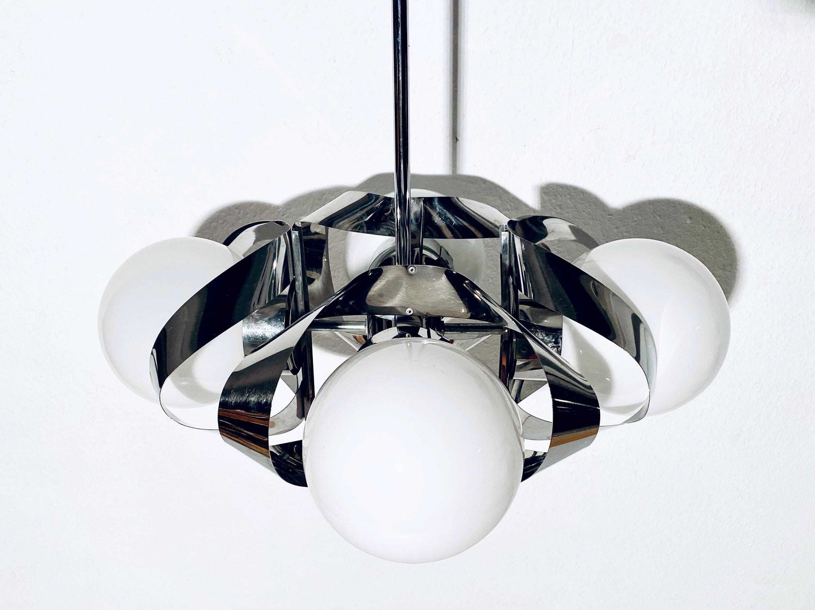 1960s Spectacular Swirl Ball Silver Metal Hanging Bulb Lamp Massive Leuchten / Vintage Space Age Decor